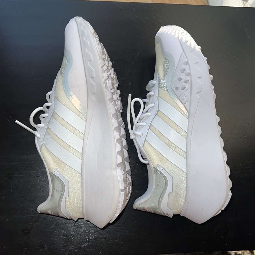 White platform sneakers Adidas . Size 6. Good for golf!
